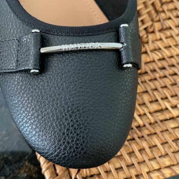 Nautica Sz 9 Loafers Flats Silver Signature Bar - Picture 2 of 8